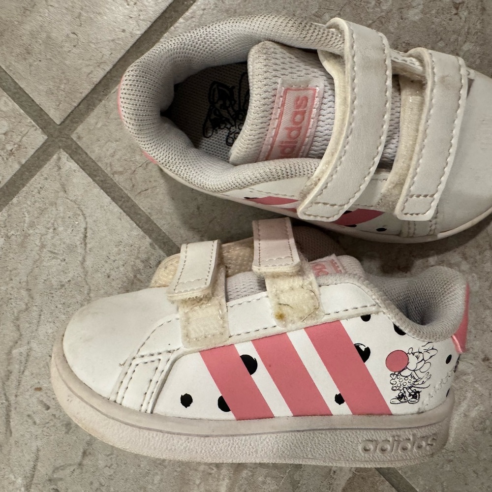 Adidas Kids White and Pink Sneakers size 4K